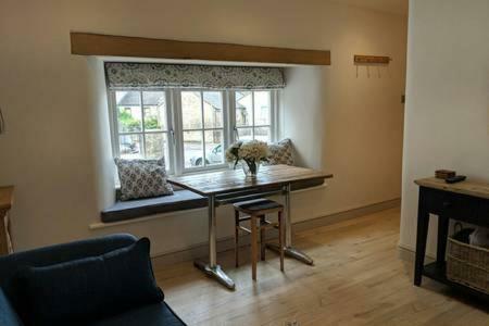 Skittles - Charming One Bedroom Apartment - Parking - Easy Access To Bath Бокс Экстерьер фото